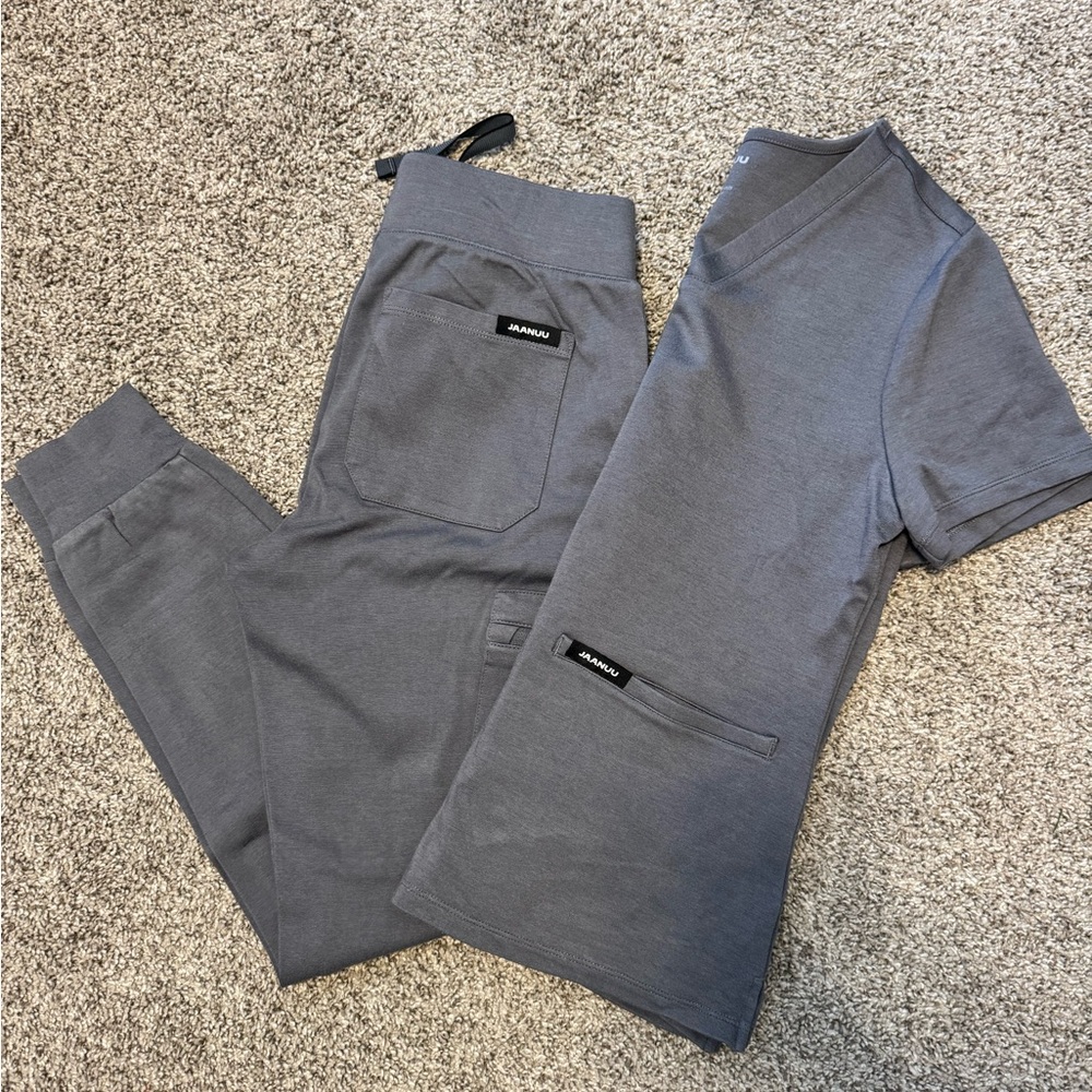 Jaanuu Heather Gray Ultra Soft Scrub Set